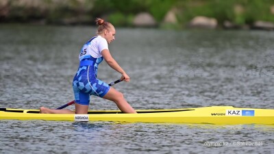 Казахстанская спортсменка завоевала "бронзу" чемпионата мира по гребле в Узбекистане