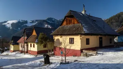 Жители деревни в Словакии просят снять с неё статус объекта ЮНЕСКО