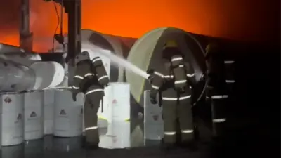 Пожарные предотвратили взрыв на заводе в Талдыкоргане 