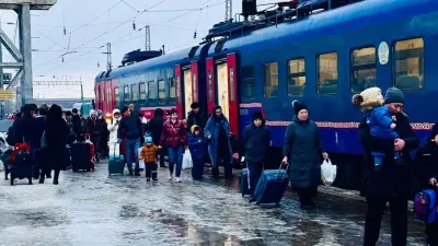 Более 300 человек перевезли дополнительными поездами КТЖ из-за непогоды