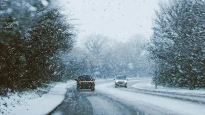 Движение на двух трассах ограничили из-за непогоды в Казахстане