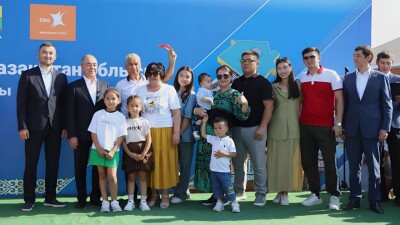 Пострадавшим от паводка жителям ЗКО вручили ключи от новых домов