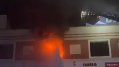 ТРЦ "Сити Молл" загорелся в Караганде: эвакуировали 250 человек