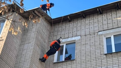 Упала и не смогла встать: пенсионерка из Петропавловска два дня пролежала на полу в запертой квартире