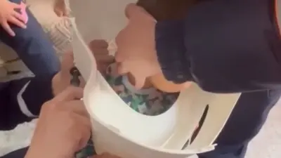 Пятилетний малыш в Астане надел на голову горшок: снять его смогли только спасатели