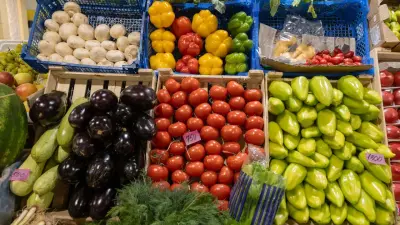 "Подешевели овощи и рис": в правительстве Казахстана обсудили цены на продукты