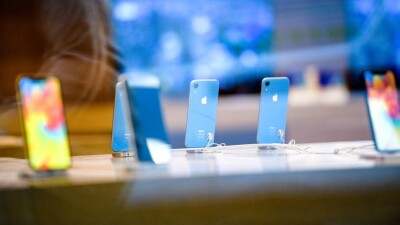 Apple официально включила iPhone X в список вышедших из эксплуатации устройств