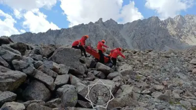 Иностранца с травмой ноги эвакуировали вертолётом в горах Алматинской области