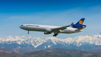 Lufthansa намерена взыскать более миллиона евро с климатических активистов