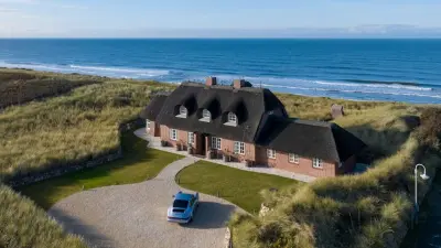 Виллу заместителя Гитлера продают за 18 млн евро в Германии