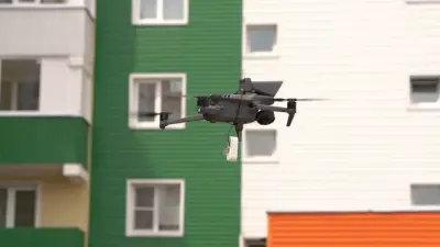 В Усть-Каменогорске спасатели предупреждают горожан об опасности открытых окон при помощи дронов