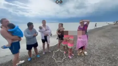 На Алаколе спасли 14 человек, включая 8 детей: катер вышел из строя в 20 км от берега