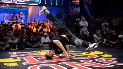 Первый би-бой из Казахстана представит страну на Олимпийских играх