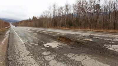 Из-за угрозы подтопления закрыли участок трассы Атырау – Уральск