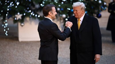 Дональд Трамп приехал на торжественное открытие Нотр-Дама в Париже