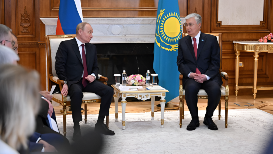 Касым-Жомарт Токаев пригласил Владимира Путина посетить Казахстан осенью этого года / Фото пресс-службы Акорды