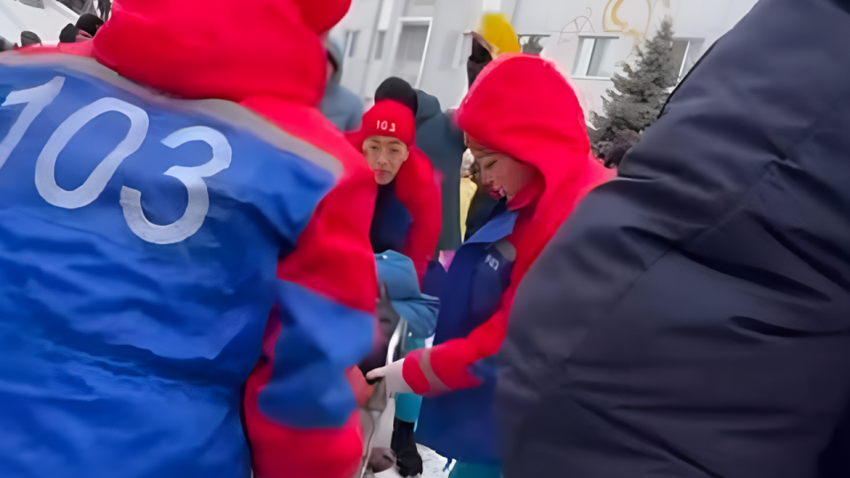 Шестеро детей пострадали на горке / Фото: пресс-служба скорой помощи Костаная