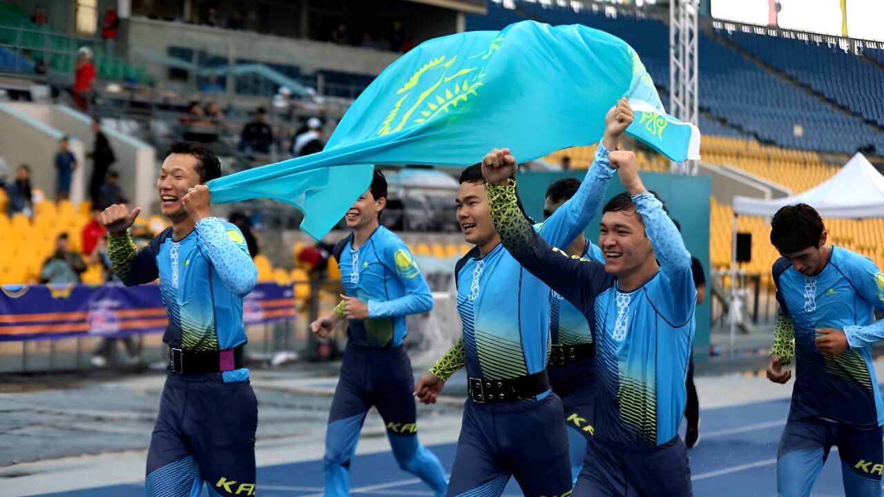 Сборная команда по пожарно-спасательному спорту РК / Фото пресс-службы комитета противопожарной службы МЧС РК