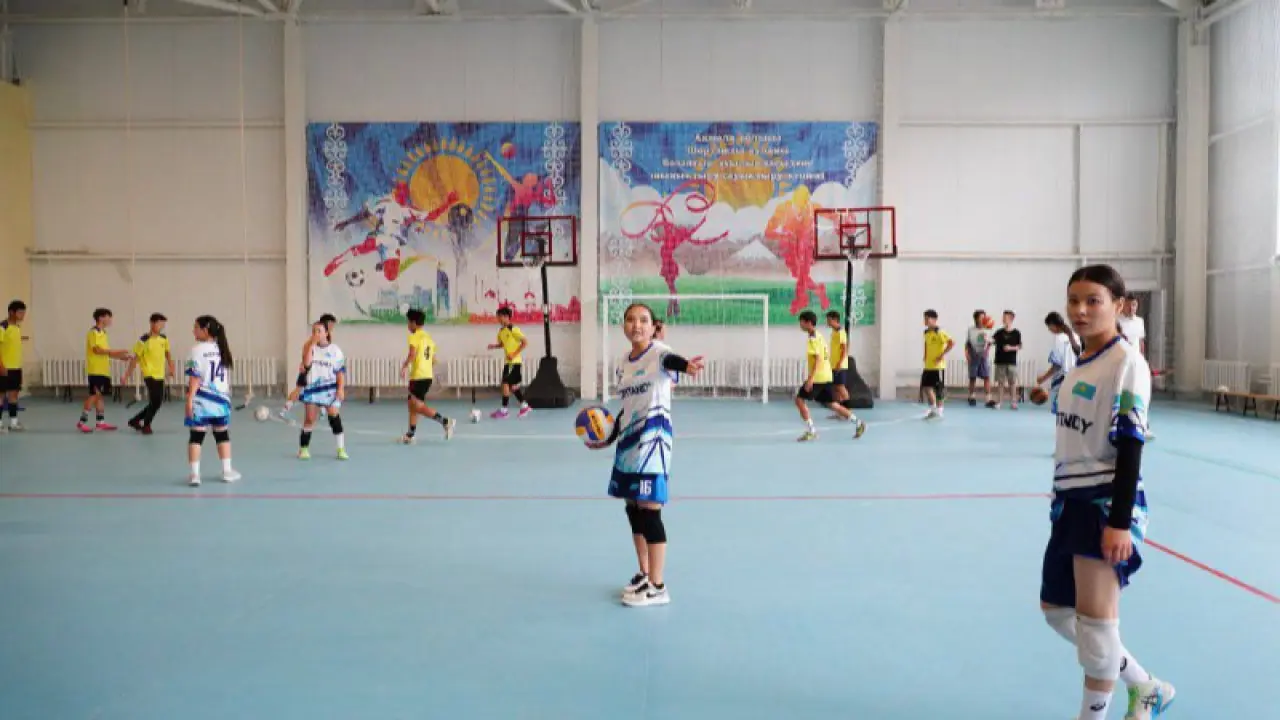 Новый физкультурно-оздоровительный комплекс открыли в Акмолинской области