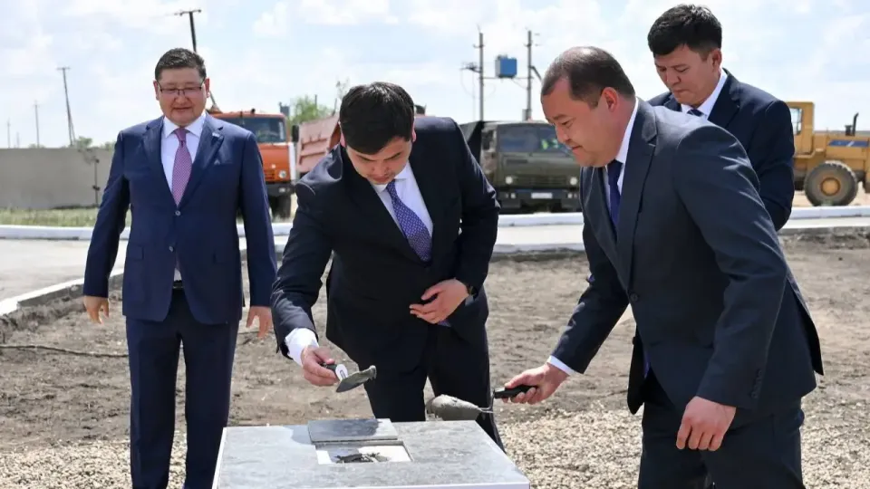 В Семее началось строительство индустриального парка по производству чипов и электронных устройств
