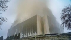 "Трижды входил в пылающую резиденцию и спас 8 человек". 31 канал расскажет о героях трагического января