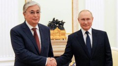 Токаев встретился с Путиным на неформальном саммите СНГ