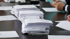 Глава ЦИК Кыргызстана предложила несогласным с итогами выборов партиям вместе пересчитать голоса