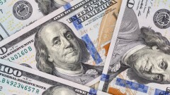 Нацбанк продал на бирже 240 млн долларов, чтобы поддержать тенге в январе