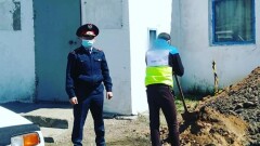 ДУИС Карагандинской области проведёт проверку из-за фото осуждённого с надписью "Долг обществу" на спине