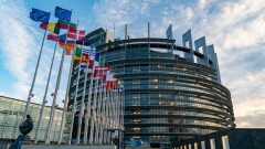 Европарламент намерен ограничить импорт нефти и газа из России