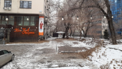 В Алматы снесли летнее кафе ресторана "Жан Плов Лагман": постройка была незаконной