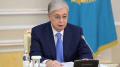 Президент: Крупные компании ухитряются платить налоги на уровне малых предприятий