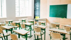 Казахстанцы пожаловались на состояние туалетов и столовых в 65 школах