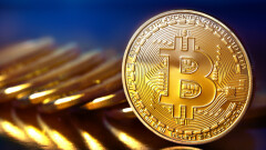 Цена биткоина снизилась почти на 8%