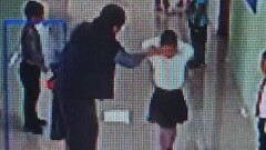 В гимназии Мангистау учительница ударила первоклассницу по лицу во время перемены