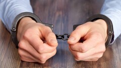 Замглаву департамента экологии Кызылординской области подозревают в получении взятки в 50 млн тенге