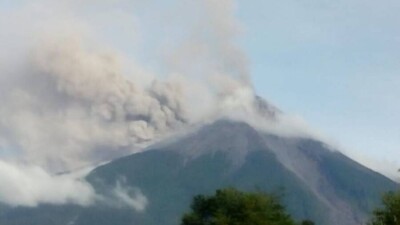 В Гватемале начал извергаться вулкан Фуэго