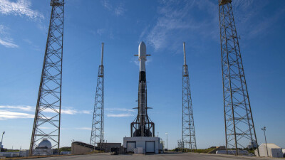 SpaceX выведет на орбиту рекордное количество спутников