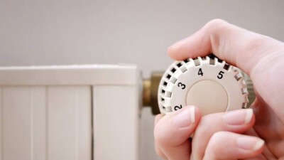 В Павлодаре теплоснабжающую компанию оштрафовали после жалоб жителей на холод в домах