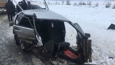 Автомобиль разорвало на части в результате ДТП в Актюбинской области