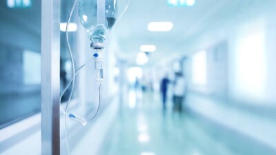 Главный инфекционист США рассказал, чего стоит больше всего опасаться из-за штамма "Омикрон"