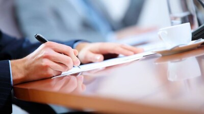 В Туркестане бывший сотрудник банка незаконно оформил на клиентку кредит на 5 млн тенге