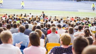 В регионах, находящихся в "зелёной" зоне, разрешат проводить поминки и спортивные соревнования