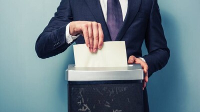 Парламент Чехии хочет выяснить, как был уничтожен секретный документ о взрывах во Врбетице