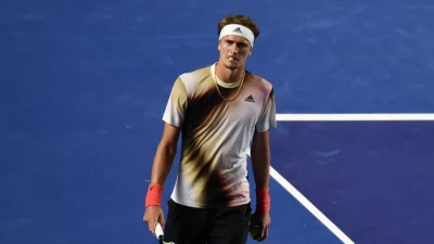 Теннисиста Александра Зверева сняли с турнира ATP из-за нападения на судейскую вышку