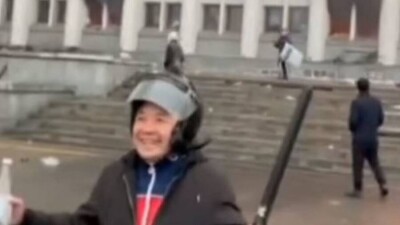 Ещё одно видео нападения на акимат Алматы во время беспорядков появилось в сети