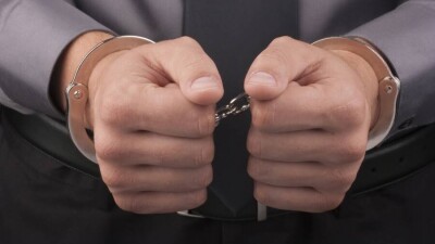 В Алматы задержали подозреваемого в коррупции генерал-майора полиции