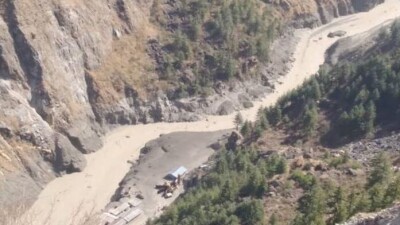 В Индии после схода ледника произошло наводнение, пропали около 150 человек