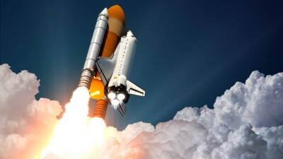Компания Blue Origin из-за непогоды перенесла туристический космический полёт