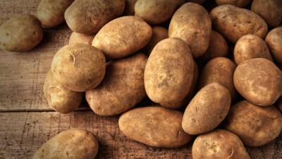 В супермаркетах Костаная ограничили продажу картофеля и моркови до 2 кг в одни руки